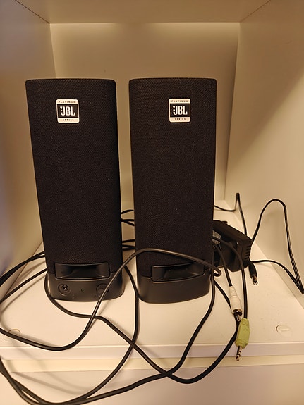 JBL PLATINUM kaiuttimet