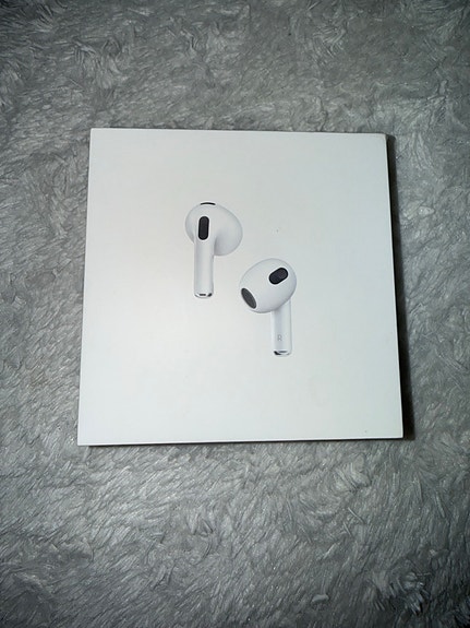 Apple AirPods  kuulokkeet