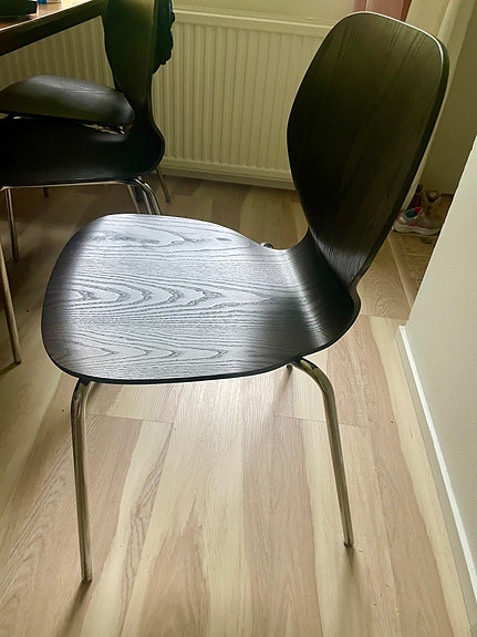 Pinottavia IKEA ruokapöydän tuoleja (saatavilla 8kpl)