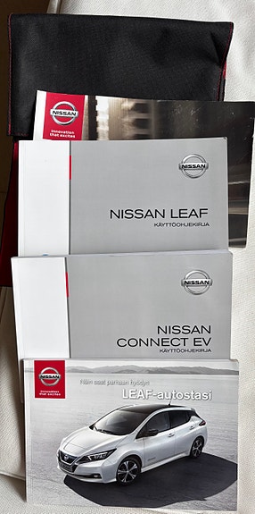 Nissan Leaf / Nissan Connect EV käyttöohjekirjat