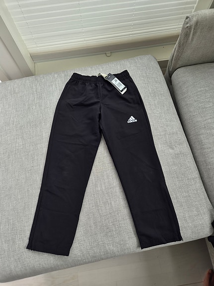Adidas Verryttelyhousut 128cm uudet