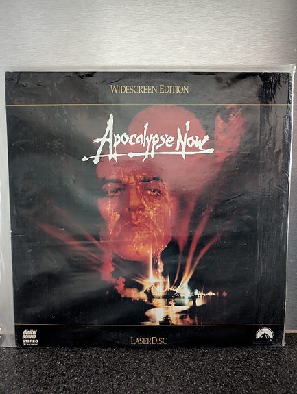 Laserdisc -elokuvia: Indiana Jones, Lethal Weapon, Top Gun...