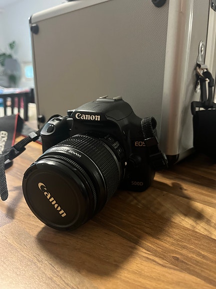 Canon EOS 500D järjestelmäkamera