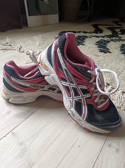Asics Gel-cumulus 14 naisten juoksukengät koko 37,5