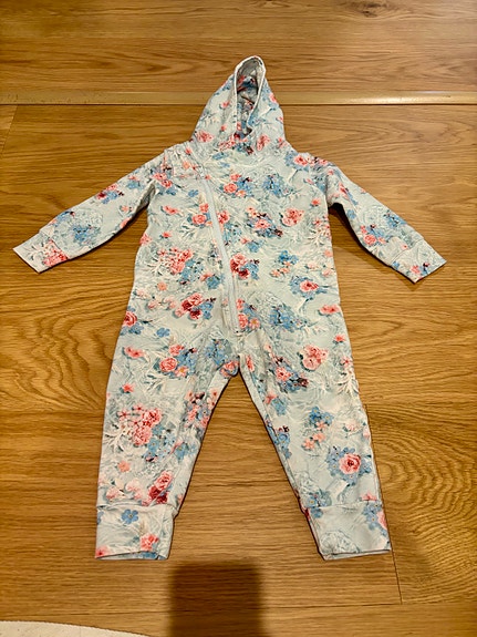 Gugguu jumpsuit /haalari koko 80