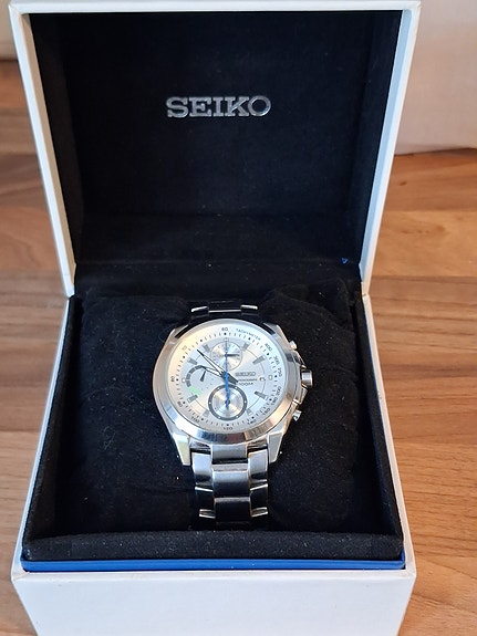 Seiko Criteria Chronograph