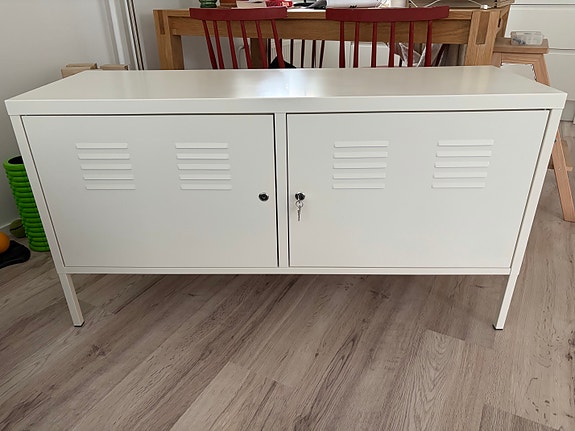 IKEA PS kaappi