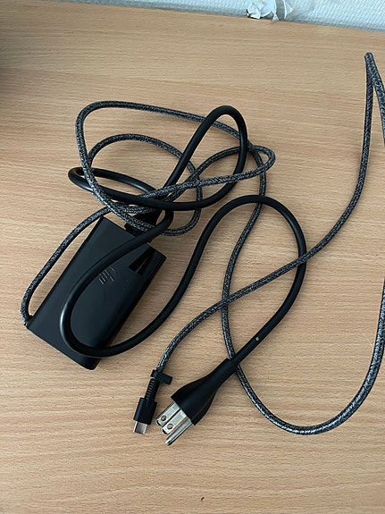 HP 65W USB-C virtalähde / laturi