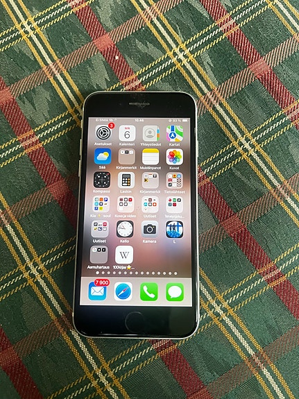 Apple iPhone SE (2-3 gen) älypuhelin 64 GB valkoinen