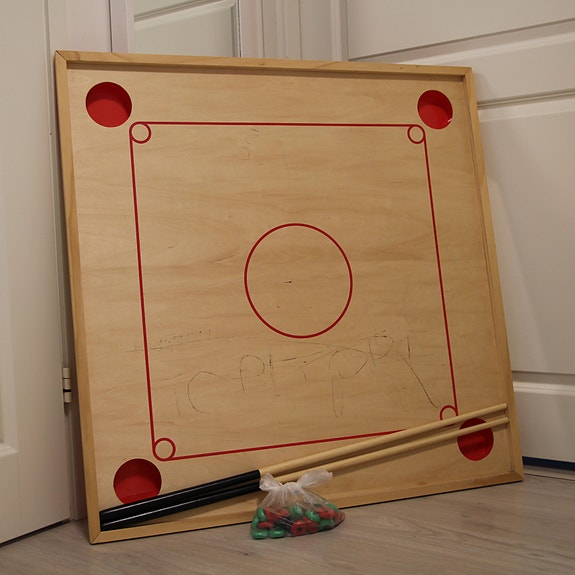 Koronapeli / Korona-peli 89 cm x 89 cm