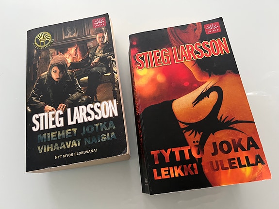 Stieg Larsson Millennium-kirjat 2 kpl