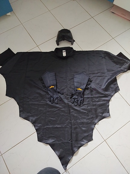 Batman-naamiaisasu viitta, naamio ja hanskat musta unisex