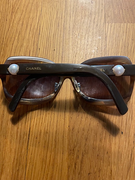 Chanel aurinkolasit