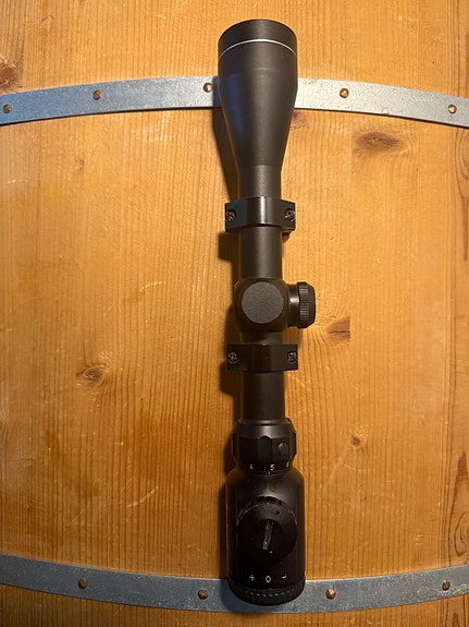 Rifle scope musta Bushnell 3-9-40E