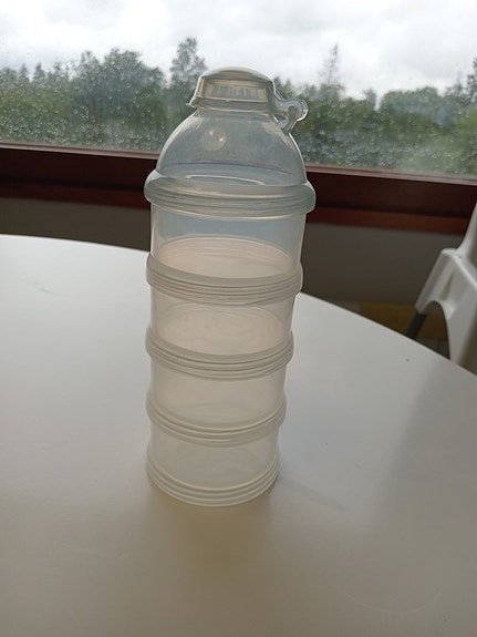 Milk powder container
