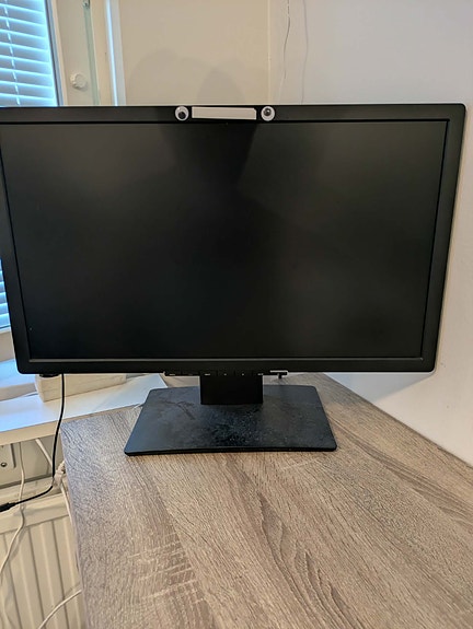 fujitsu näyttö