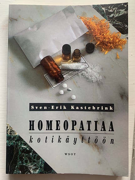 Homeopatiaa kotikäyttöön -kirja + Itsehoito-opas homeopaattiset yhdistelmät