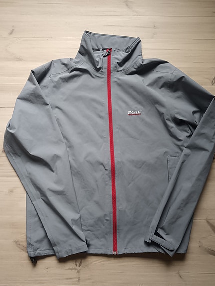 Peak Performance Gore-Tex takki Y2K XL harmaa