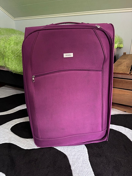 Travel matkalaukku
