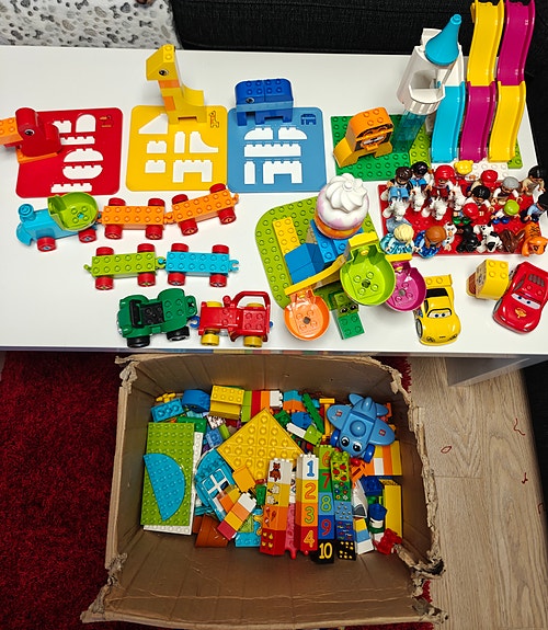 LEGO DUPLO Disney hahmot ja palikkasetti