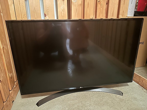 43” LG ULTRA HD 4K TV