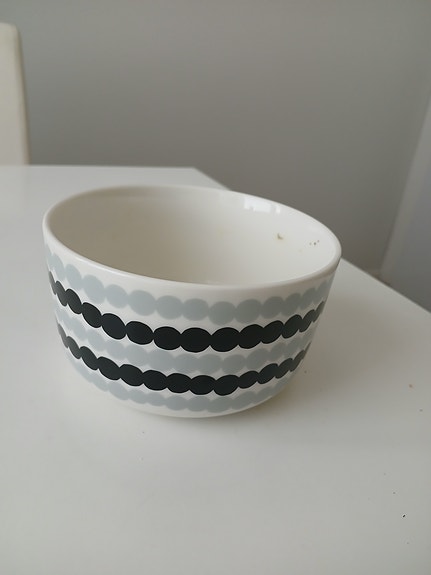 Marimekko kulho pallokuviolla