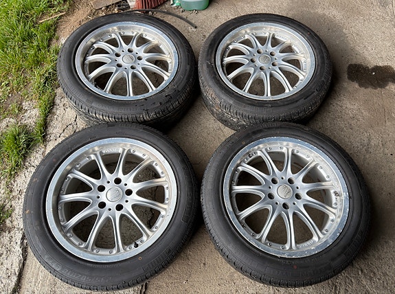 Vanteet uusilla kesärenkailla 235/50 R18
