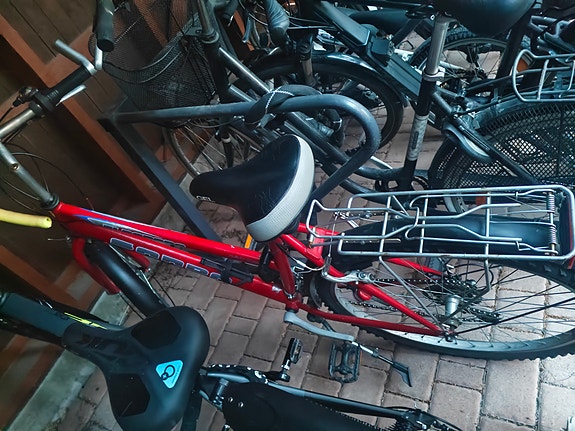 naisten polkupyörät myytävänä