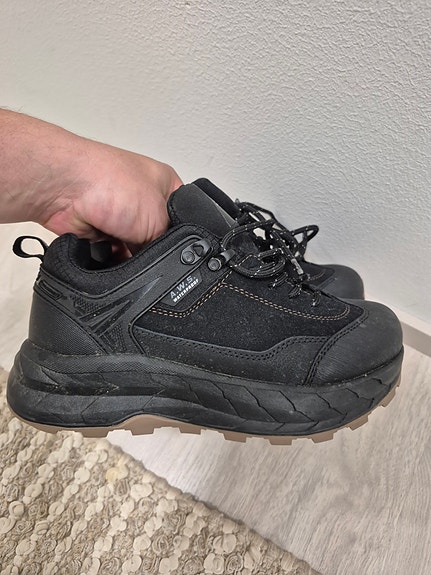 Icepeak vaelluskengät koko 37 musta