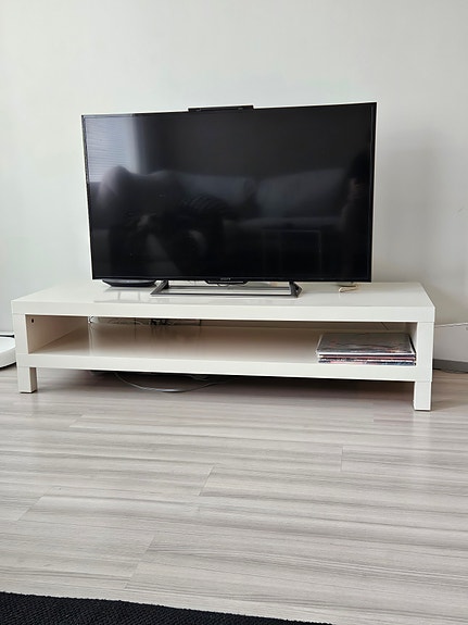 Ikea TV-taso