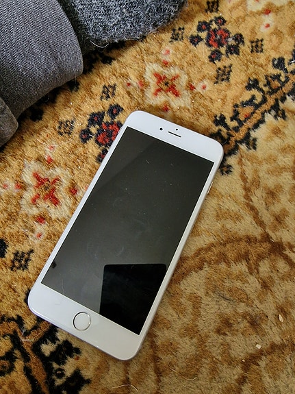 *Lue kuvaus* iPhone 6s Plus