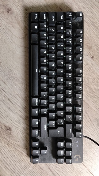 Logitech näppäimistö musta