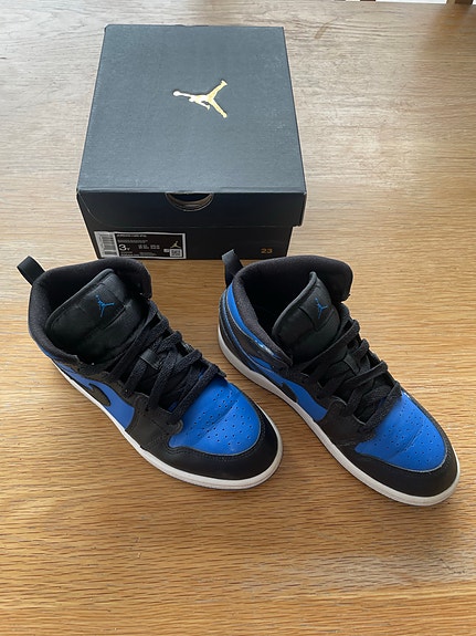 Nike Jordan 1 Mid (PS)