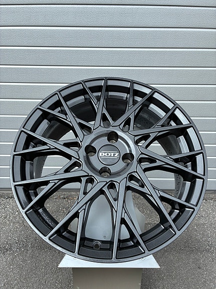 Dotz Fuji alumiinivanteet