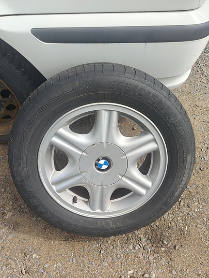 BMW aluvanteet