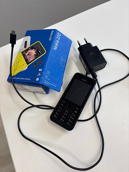 Nokia puhelin