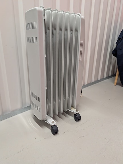 Bright öljytäytteinen sähköpatteri 1500W