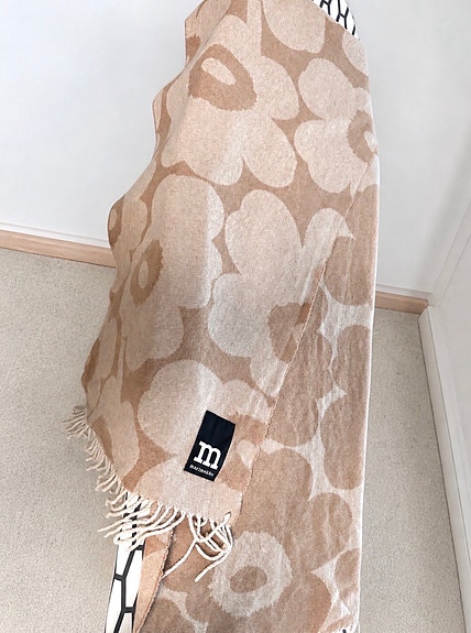 Marimekko Ovlin Unikko -huivi