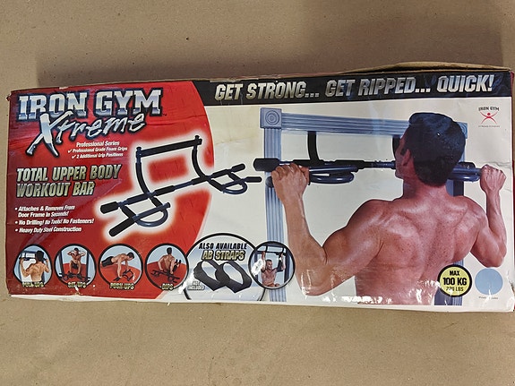 Iron Gym Xtreme leuanvetotanko oviaukkoon