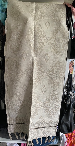 Pellava pöytäliina