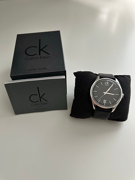 Calvin Klein miesten rannekello musta