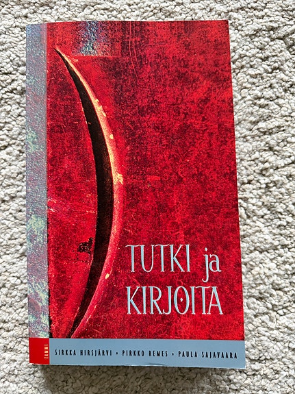 Tutki ja kirjoita -kirja