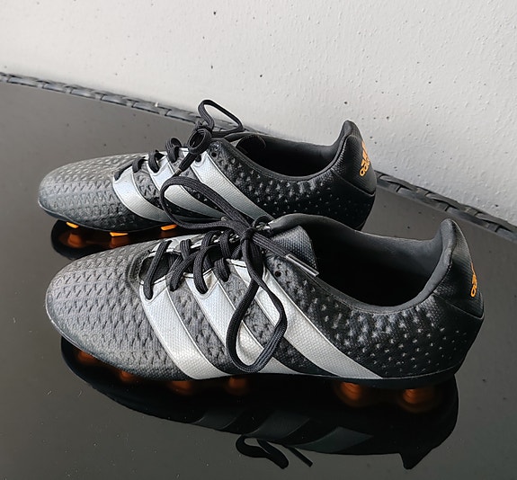 Adidas Ace nappikset 38 2/3