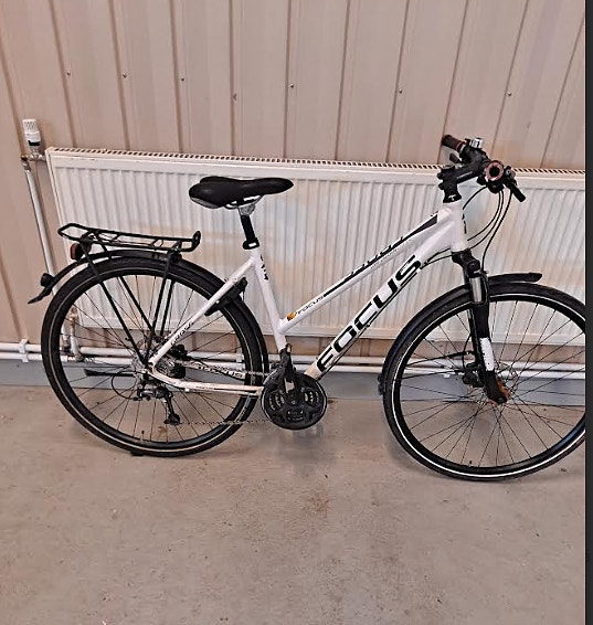 Naisten hybrid