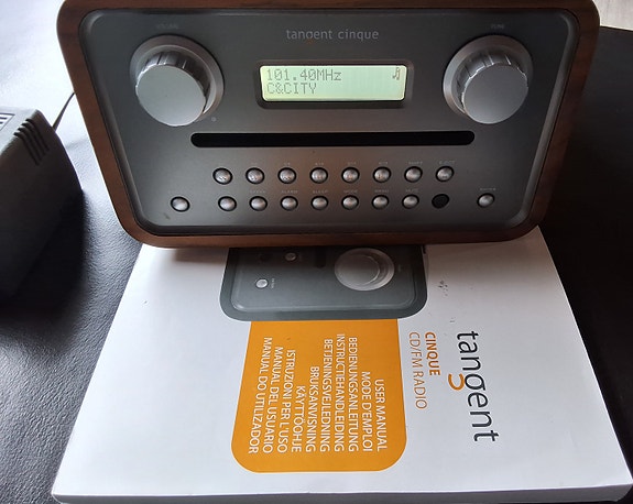 Tangent AM/FM radio / cd soitin