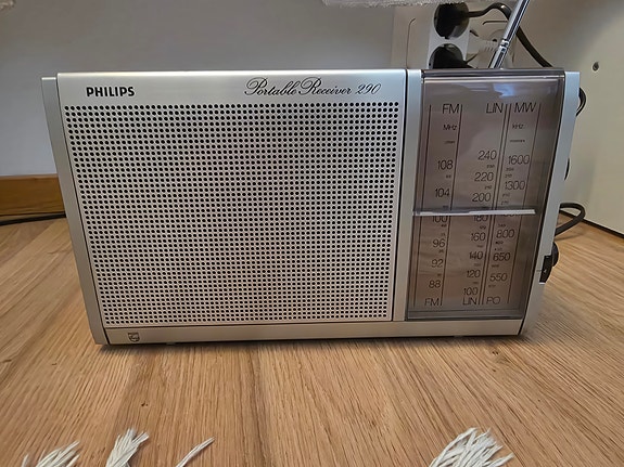 Philips Portable Receiver 290 -vintage radio