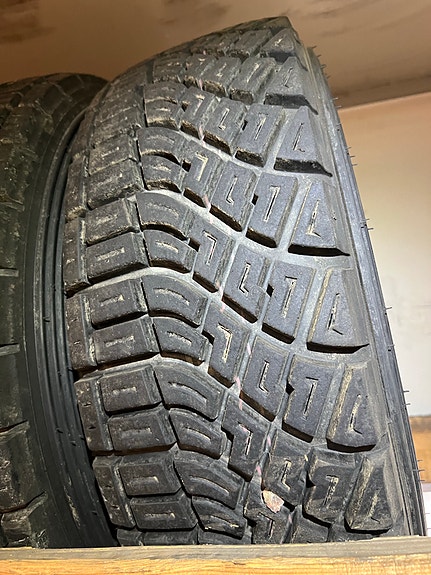 Kumho R800 4kpl
