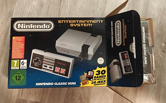 Nintendo Classic Mini NES konsoli