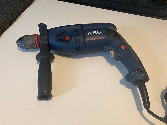 AEG SB2E 750 RX SuperTorque Iskuporakone