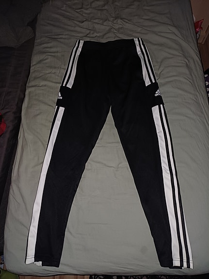 Adidas verkkarit